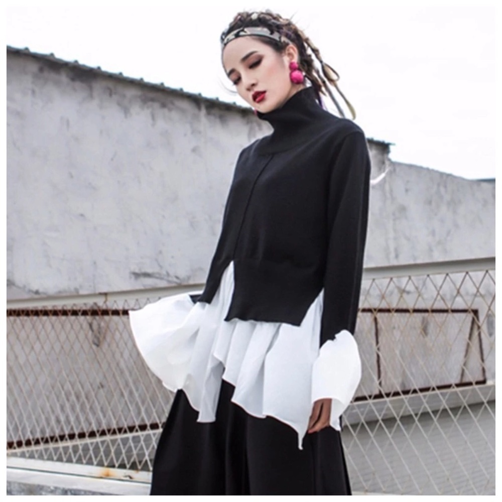 🎁 Black & White Asymmetrical Tail Sweater Top - Picture 5 of 6